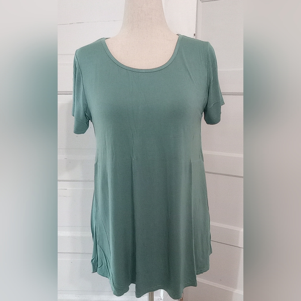 Belaroi- Tail Tunic Top